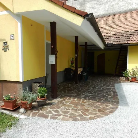 Apartment Yellow House *